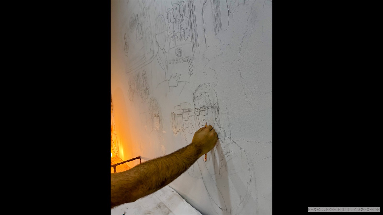  BOCETO DE MARIO GAYTAN