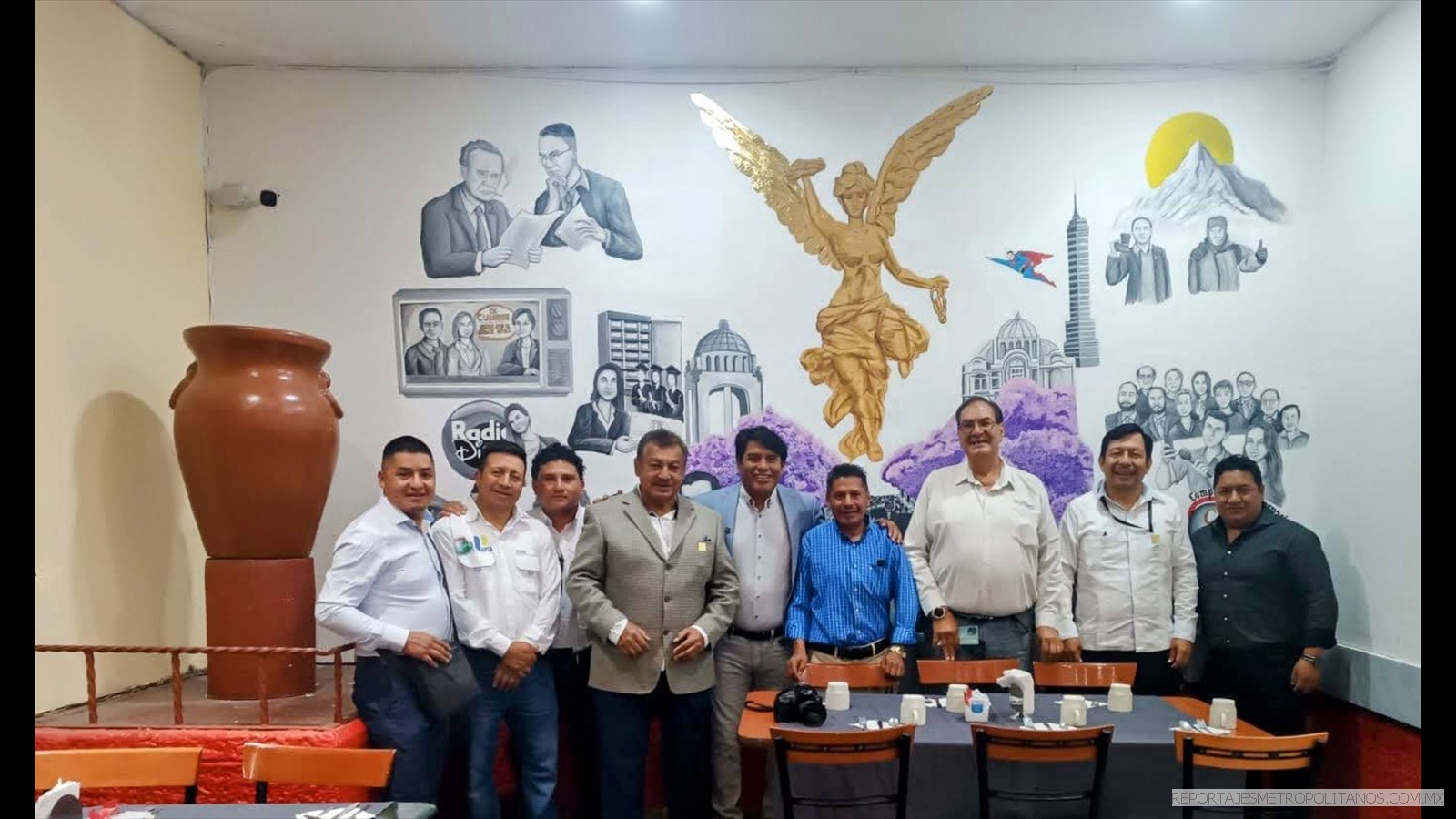 PERIODISTAS INTERNACIONALES