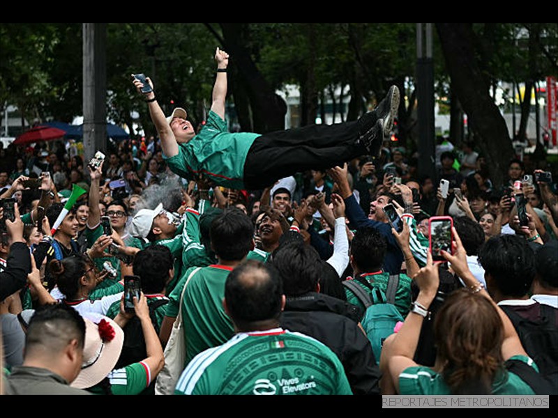 FESTEJAN TRIUNFO EN EL ANGEL